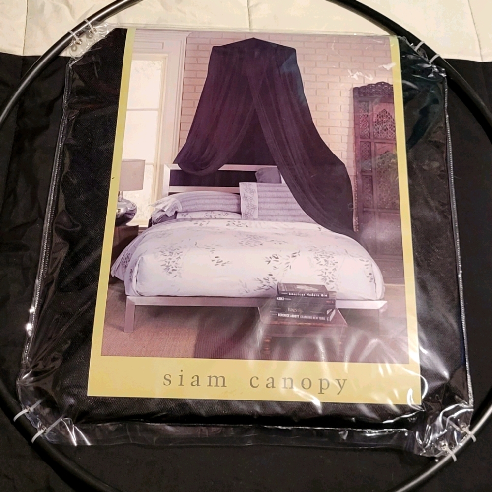 Bed canopy